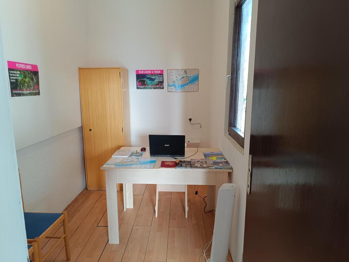 Hostel Rasema Trogir Exteriér fotografie